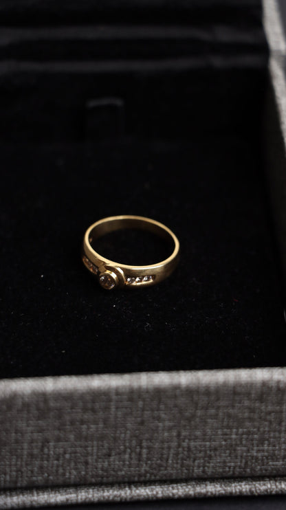 Gold Ring, 18K Gold Solitaire Ring, Engagement Ring, Minimalist Gold Ring, Round Brilliant Diamond Ring, Solid Gold Ring, Promise Ring