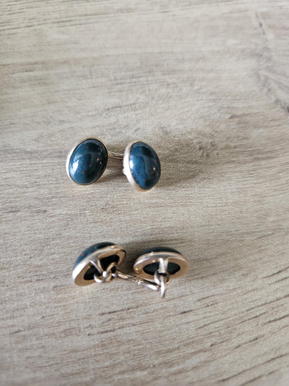 Elegant Vintage Cufflinks in 14K Gold – Green Gemstone with Red Accents, Classic Men's Style, gift for him