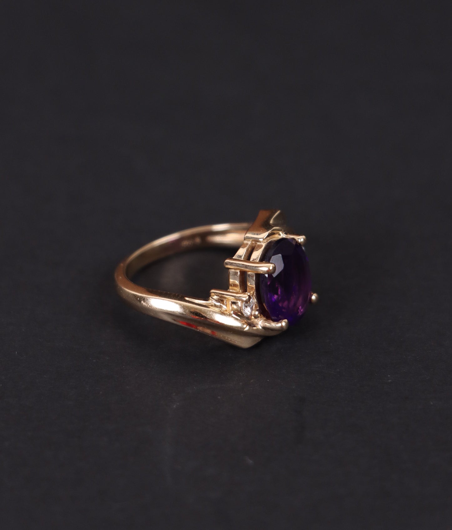 Vintage 14k Gold Ring Purple Amythest Birthstone, Natural diamond, Real Solid Yellow Gold, Perfect Gift for Mother's Day, Gift for her