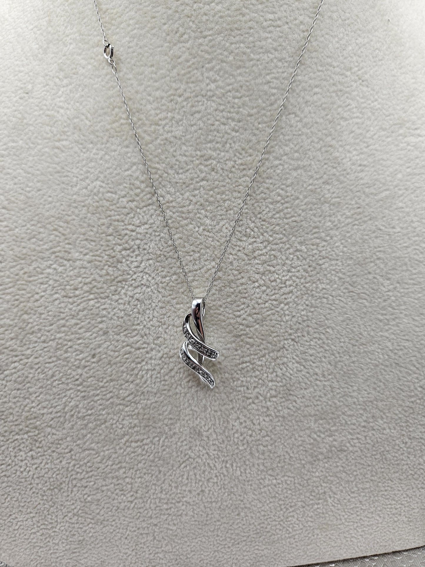 10k Necklace White Gold with Sparkling Intertwined Loop Pendant - White Gold Pendant in 18 inches Necklace - Modern Jewelry Gift for Her