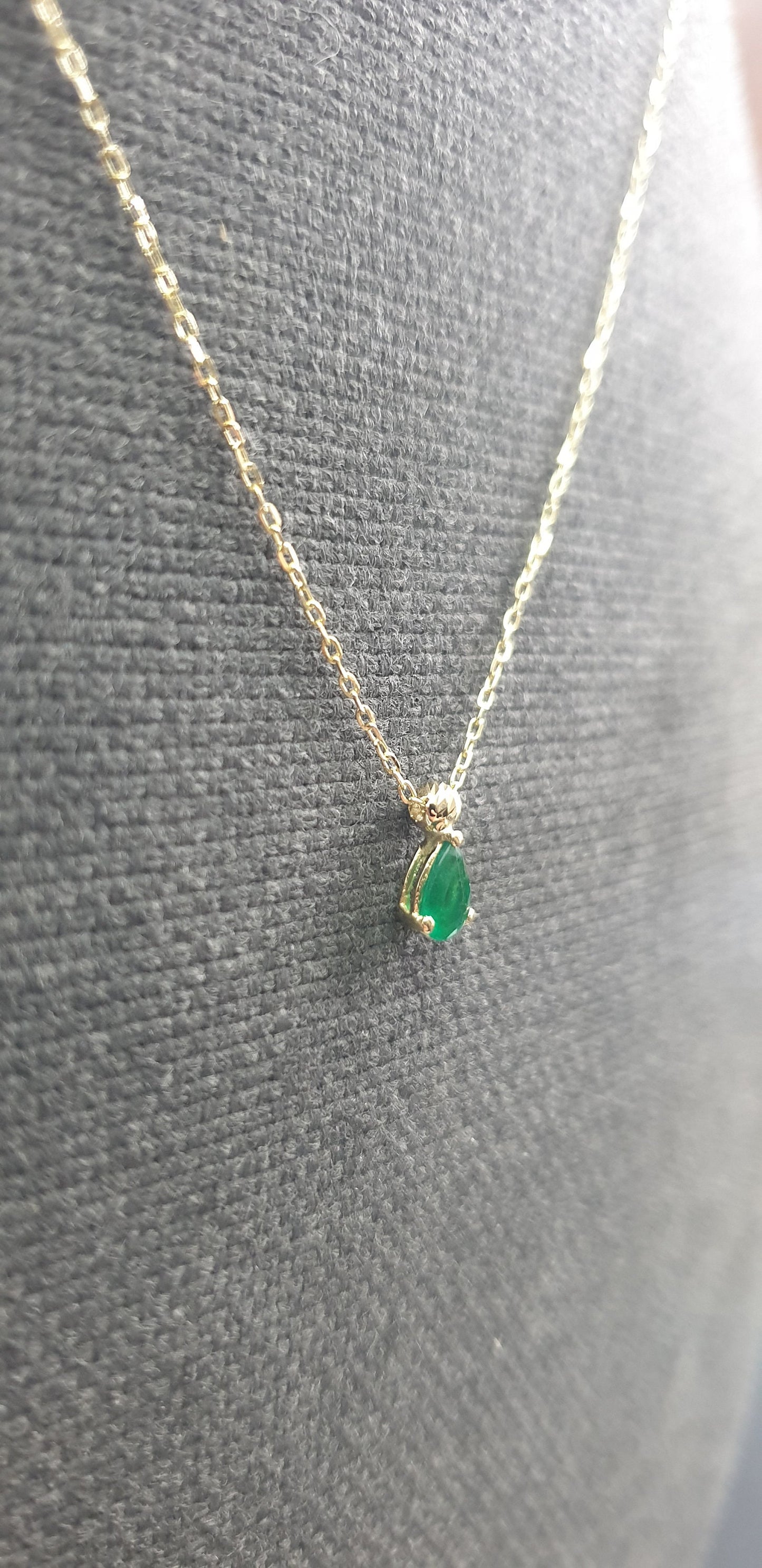 18k Gold Necklace Natural Emerald Pendant, 18K Solid Gold Necklace, Natural Emerald Pendant, Emerald stone, Genuine stones, Gift for her