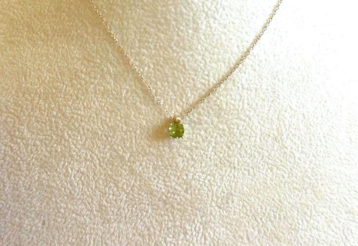 18k Gold pendant August Birthstone Necklace, Peridot Green Pendant, 18K Gold, Wife Gift, Personalized Round Necklace, Bridesmaid, Mom Gift