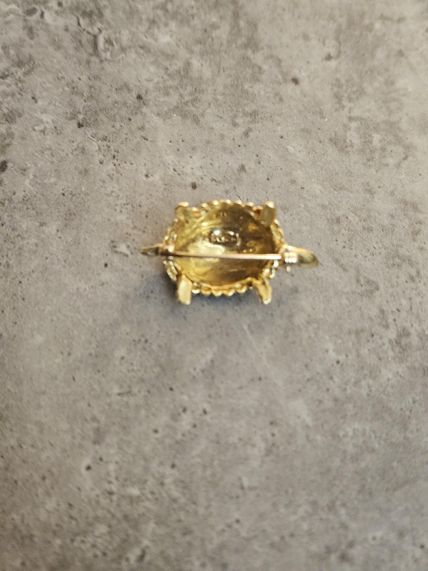 Vintage 18k Gold Turtle Brooch: Blue & Green Enamel Shell