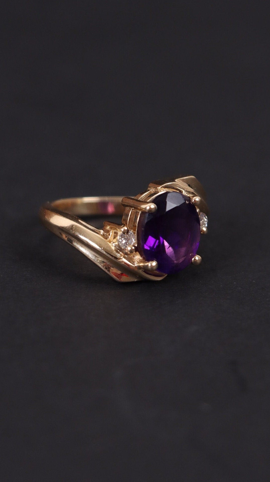 Vintage 14k Gold Ring Purple Amythest Birthstone, Natural diamond, Real Solid Yellow Gold, Perfect Gift for Mother's Day, Gift for her