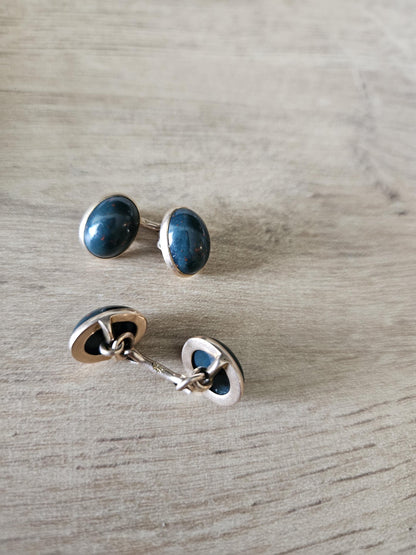 Elegant Vintage Cufflinks in 14K Gold – Green Gemstone with Red Accents, Classic Men's Style, gift for him