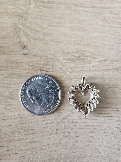 10k red Gem Heart Pendant • Dainty Love Necklace • Romantic Gift for Her • Vintage-Inspired Jewelry • Valentine's Day Charm